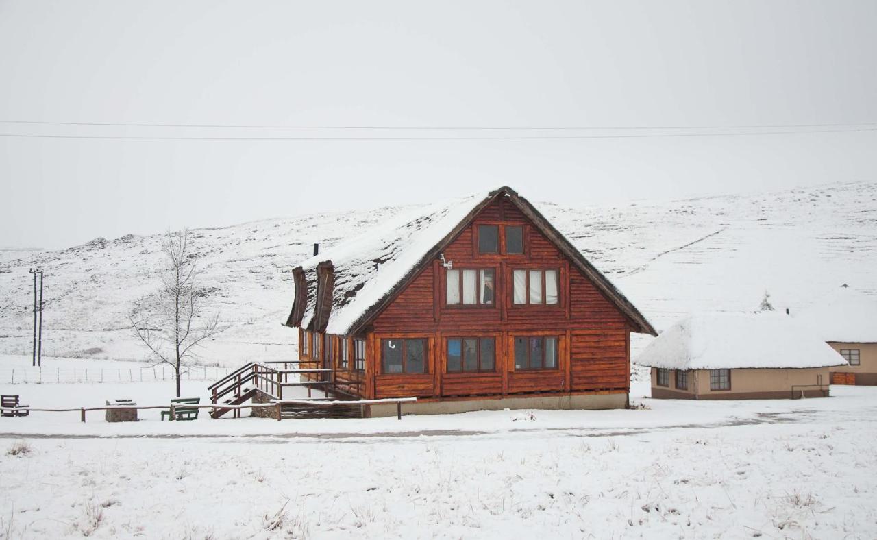 Khotso Lodge & Horse Trails Underberg Bagian luar foto